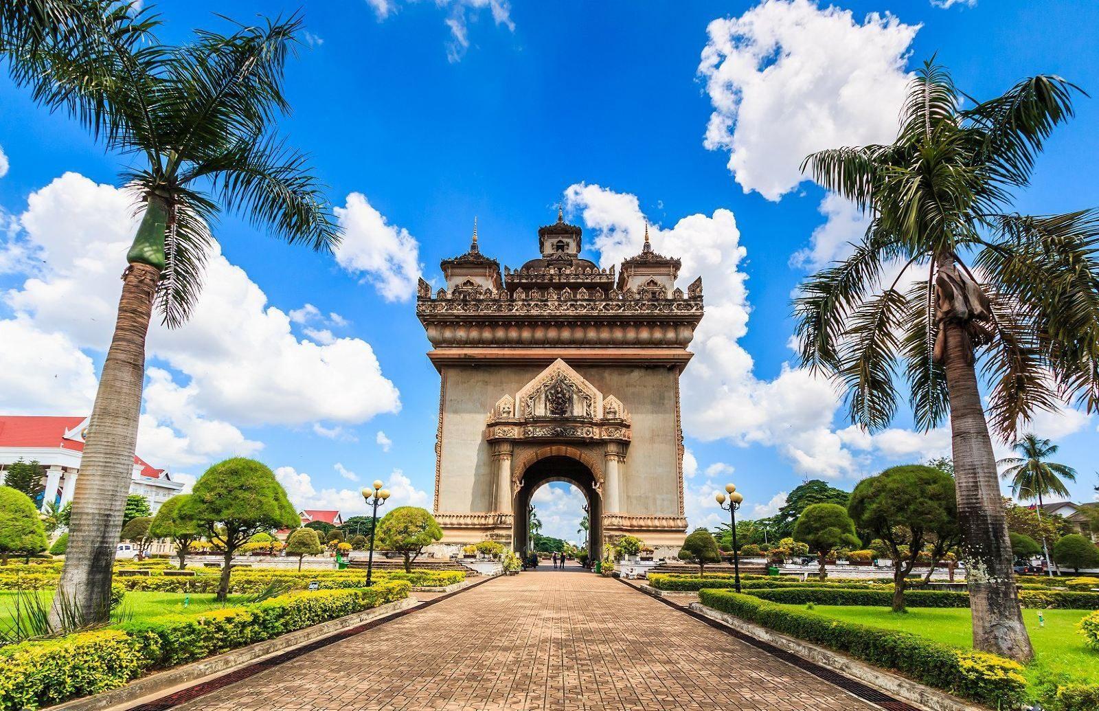 Vientiane Day Tour by MPV